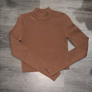 Women's Tan Turtleneck Sweater Cropped